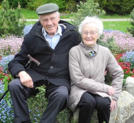 Die ältesten Teilnehmer bei den diesjährigen Kriegsgefangenentreffen waren der 94-jährige Pierre Cornu, der noch selbst Lagerhäftling während des Zweiten Weltkrieges in der Jahnstraße war und die Witwe Raymonde Annequin, die als 97-jährige zu dem Treffen gekommen war.