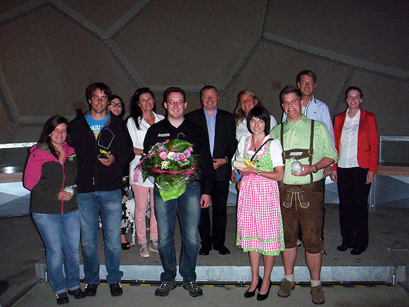 (v.Links:) Thomas Lüdkte und Elisa Holzheimer, der Sieger Daniel Alles, sowie Alexa Sauermilch und Ole Staubach