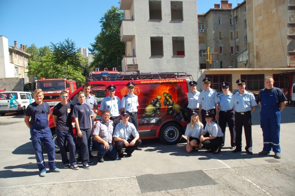 Die freiwilligen Feuerwehren in der Region Primorje Gorski Kotar sowie in die Berufsfeuerwehren in Opatia, Krk und Rijeka wurden von den Fuldaer Jugendlichen besucht.   Foto: KJF