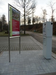 Wohnmobnilstellplatz-Tafel+Parkscheinautomat-2014