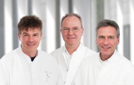 Dr. Martin-Christoph Henes, Dr. Jens Michel und Dr. Andreas Schlosser (v.l.) gehören 2014 wieder zu den besten Ärzten ihres Faches, die sich genügend Zeit für das Gespräch und die Behandlung nehmen.  