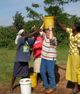 As Friends to Kenya - gemeinsam Wasserholen 3