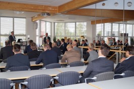 Gespannt lauschten die rund 30 Teilnehmer der BVL-Regionalgruppe Nordhessen den Vorträgen in der PackRight Academy von DS Smith im Werk Fulda.